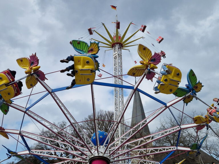 Live Vorführung Kerzen verzieren auf dem Gertrüdchen in Neuenrade