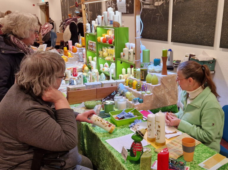 Live Vorführung Kerzen verzieren auf dem Gertrüdchen in Neuenrade