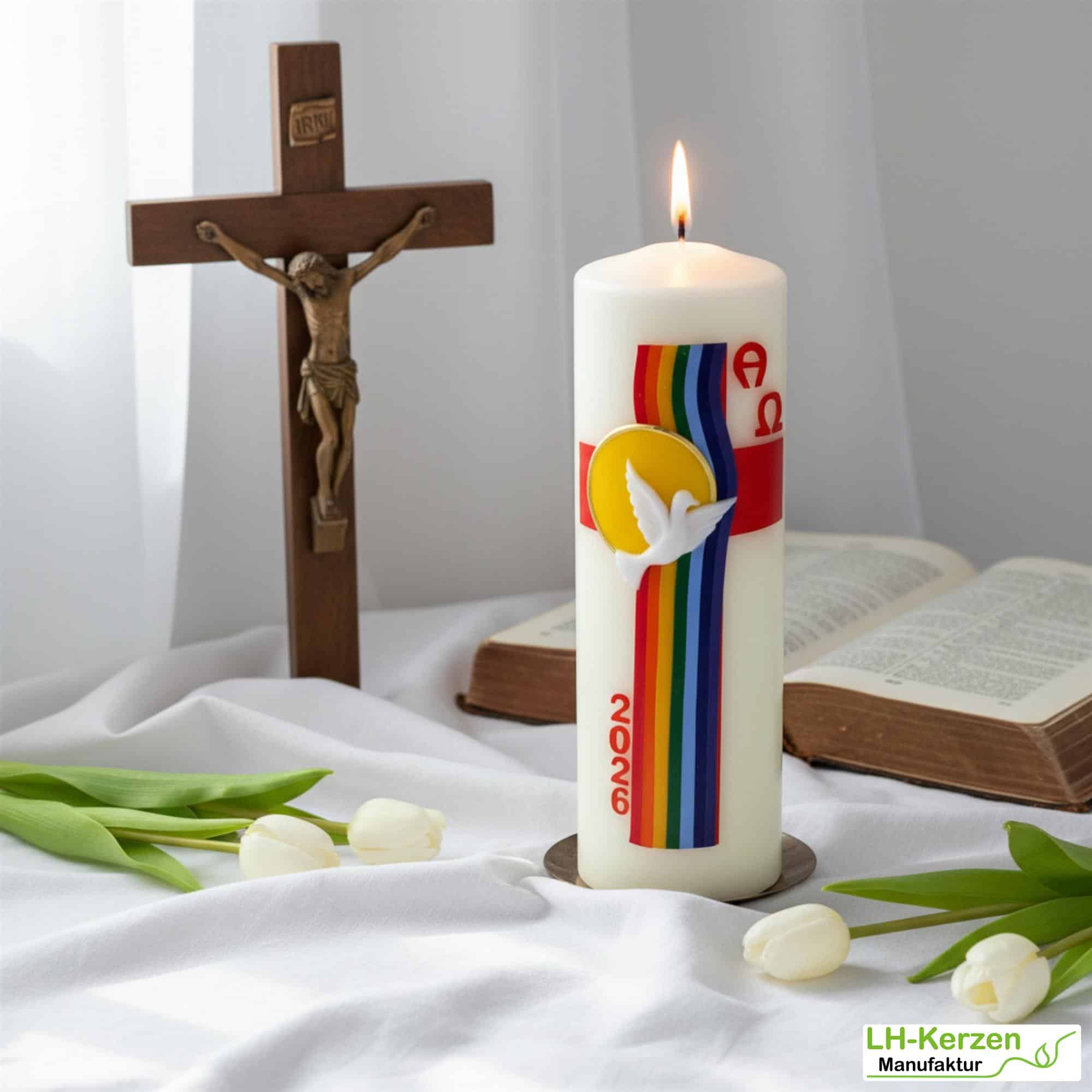 Bogen des Friedens – handverzierte Osterkerze mit Taube, Regenbogen und Alpha & Omega
