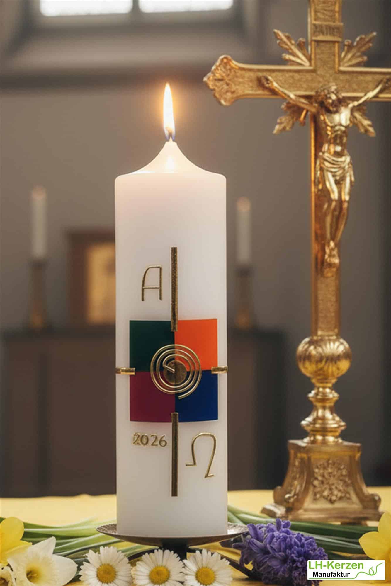 Glanz der Auferstehung – Handverzierte Osterkerze Kirche mit Kreuz, Sonne, 4 Kacheln, Alpha & Omega