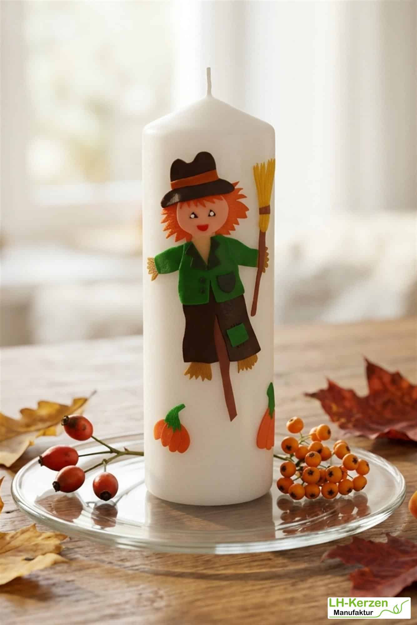 Lustige Vogelscheuche als herbstliche Dekoidee – liebevoll verziert, ideal als Mitbringsel