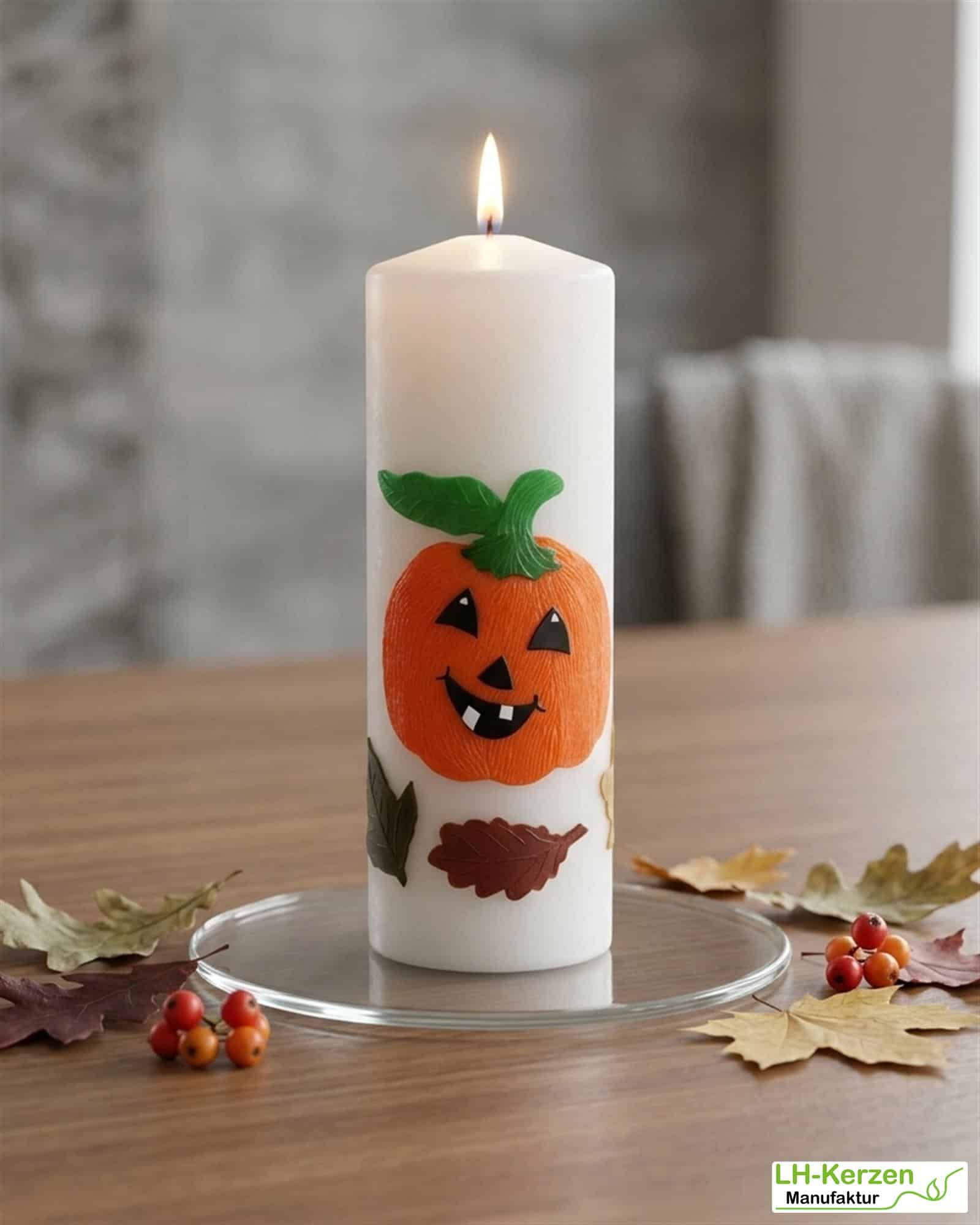 Herbstliche Deko mit Charme: Personalisierbare Kürbis-Kerze als Hingucker für Fensterbank oder Tisch