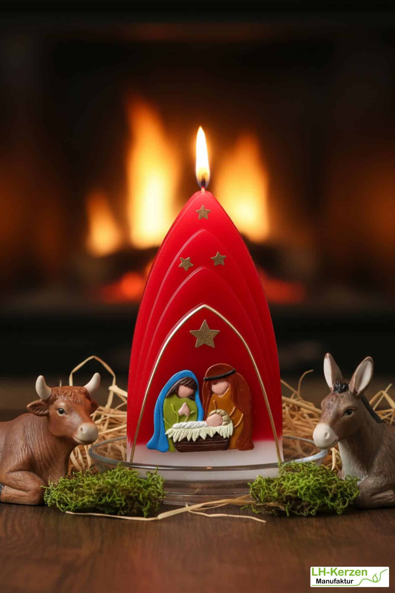 Weihnachtskerze personalisierbar – Kuppelmotiv rot-weiß mit Christkind, Maria und Josef