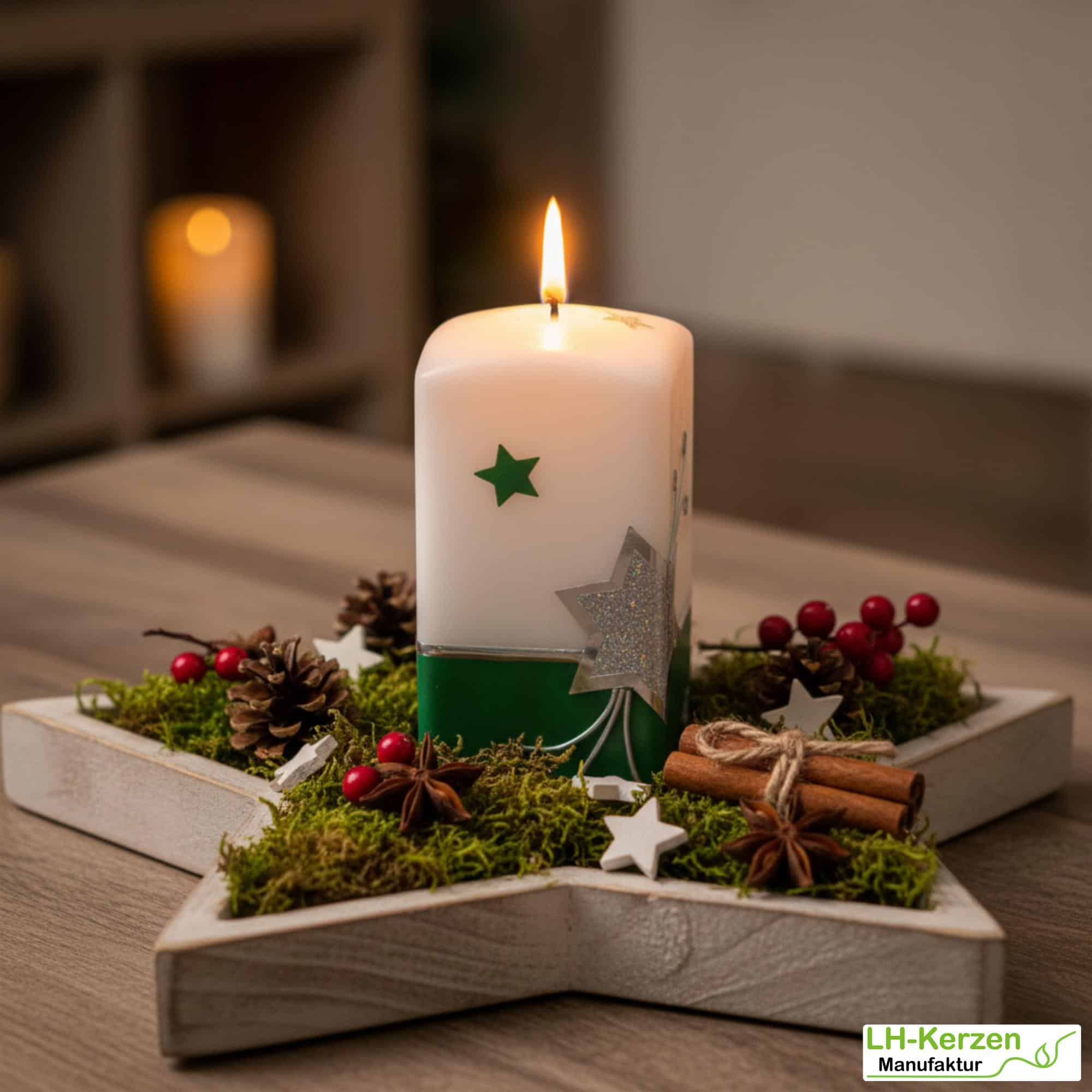 Weihnachtskerze Weihnachtsstern und Sternenschweif mit Strass-Steinen grün, weiß, silber, Quaderform
