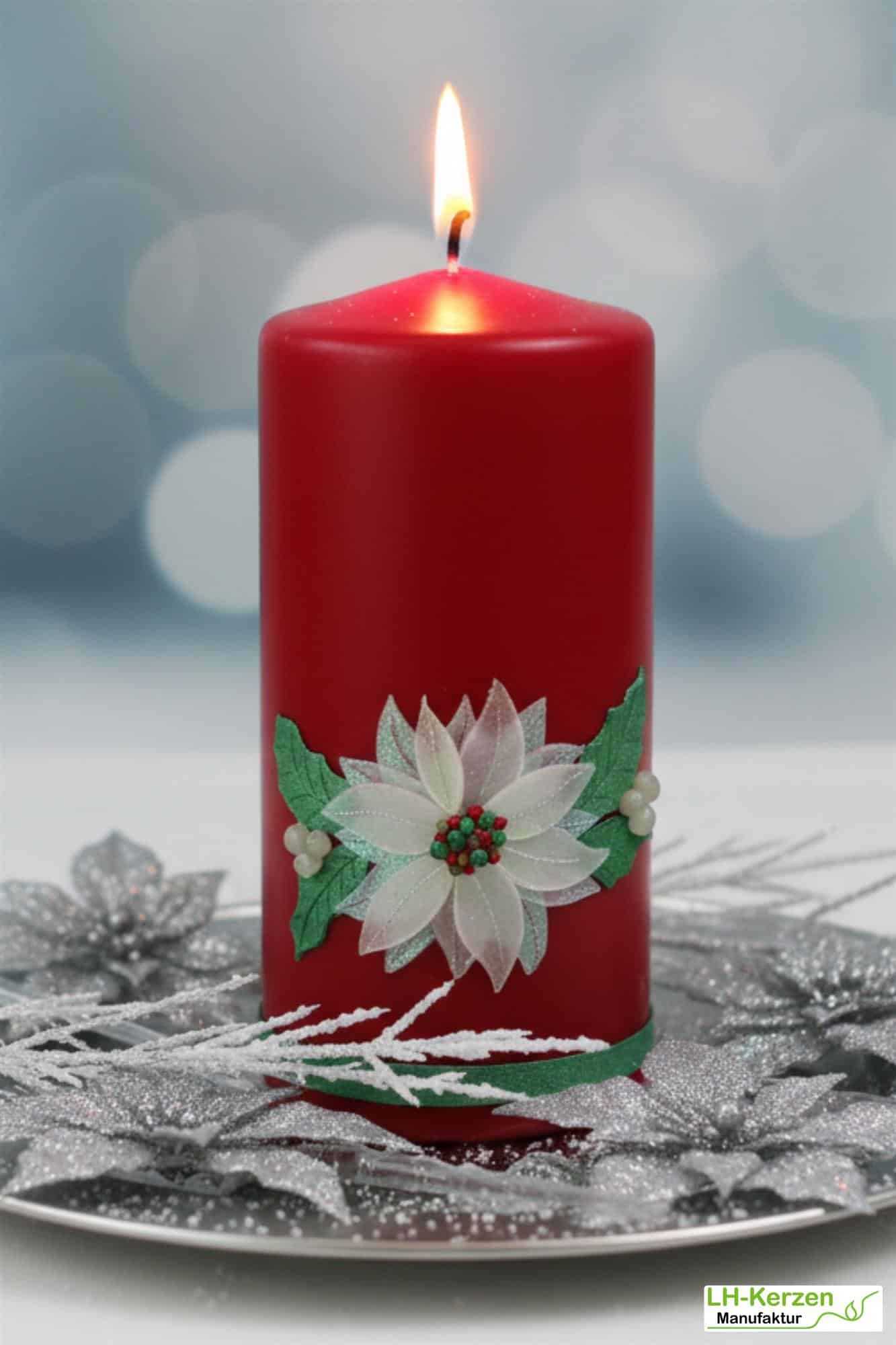 Weihnachtskerzen - weiß mit rotem Weihnachtsstern oder rot mit rosa-weißem Weihnachsstern