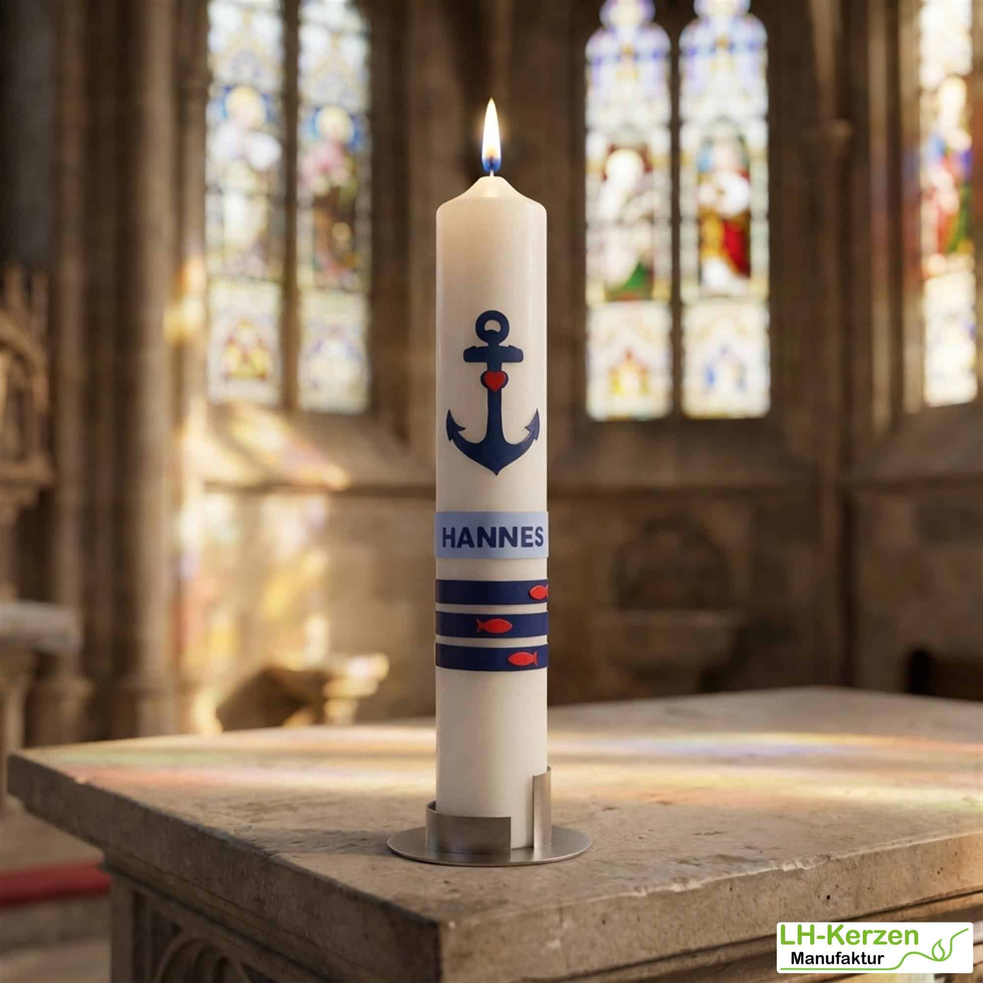 Maritime Taufkerze Elfenbein mit Anker, Fischen & Name – handverziert