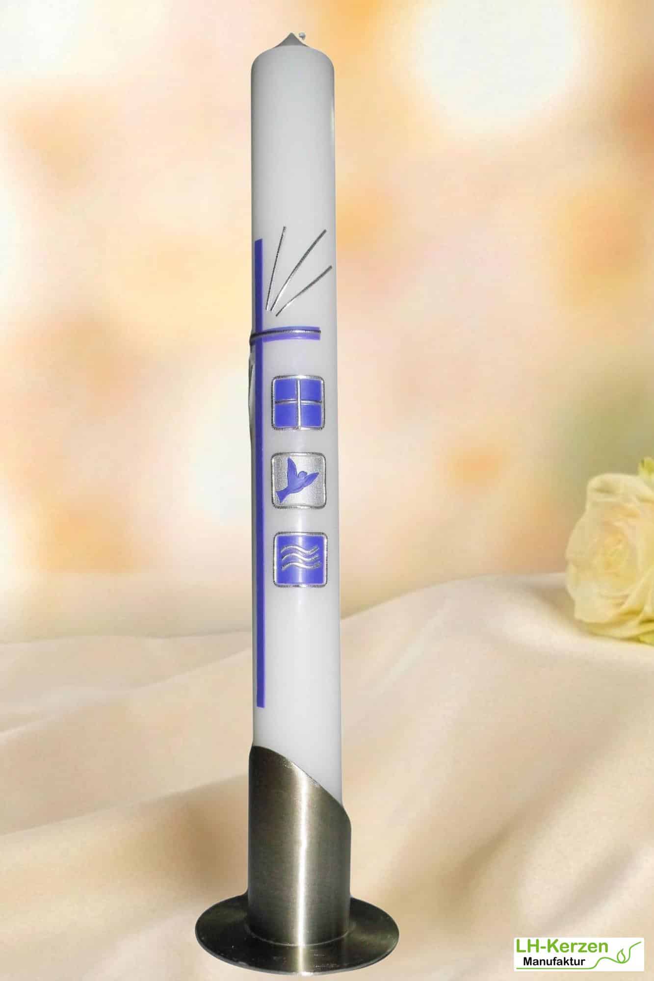 Weiße Taufkerze mit langem Kreuz & drei Kacheln – Kreuz, Taube & Weihwasser – handverziert