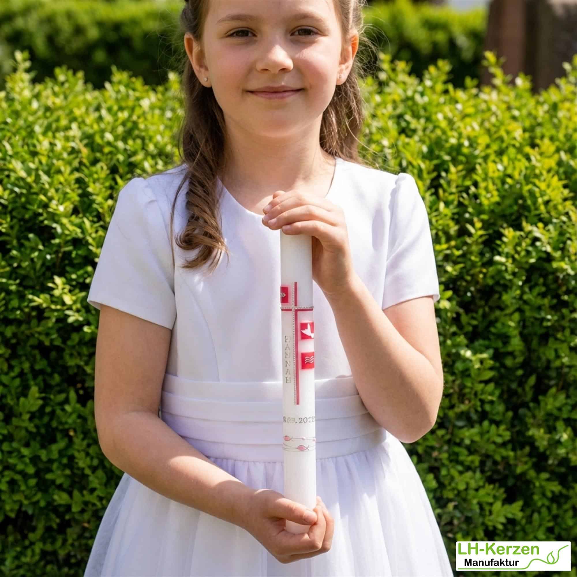 Schlanke Taufkerze mit Kreuz & Symbolkacheln Fisch, Taube und Wellen in Rot & Silber