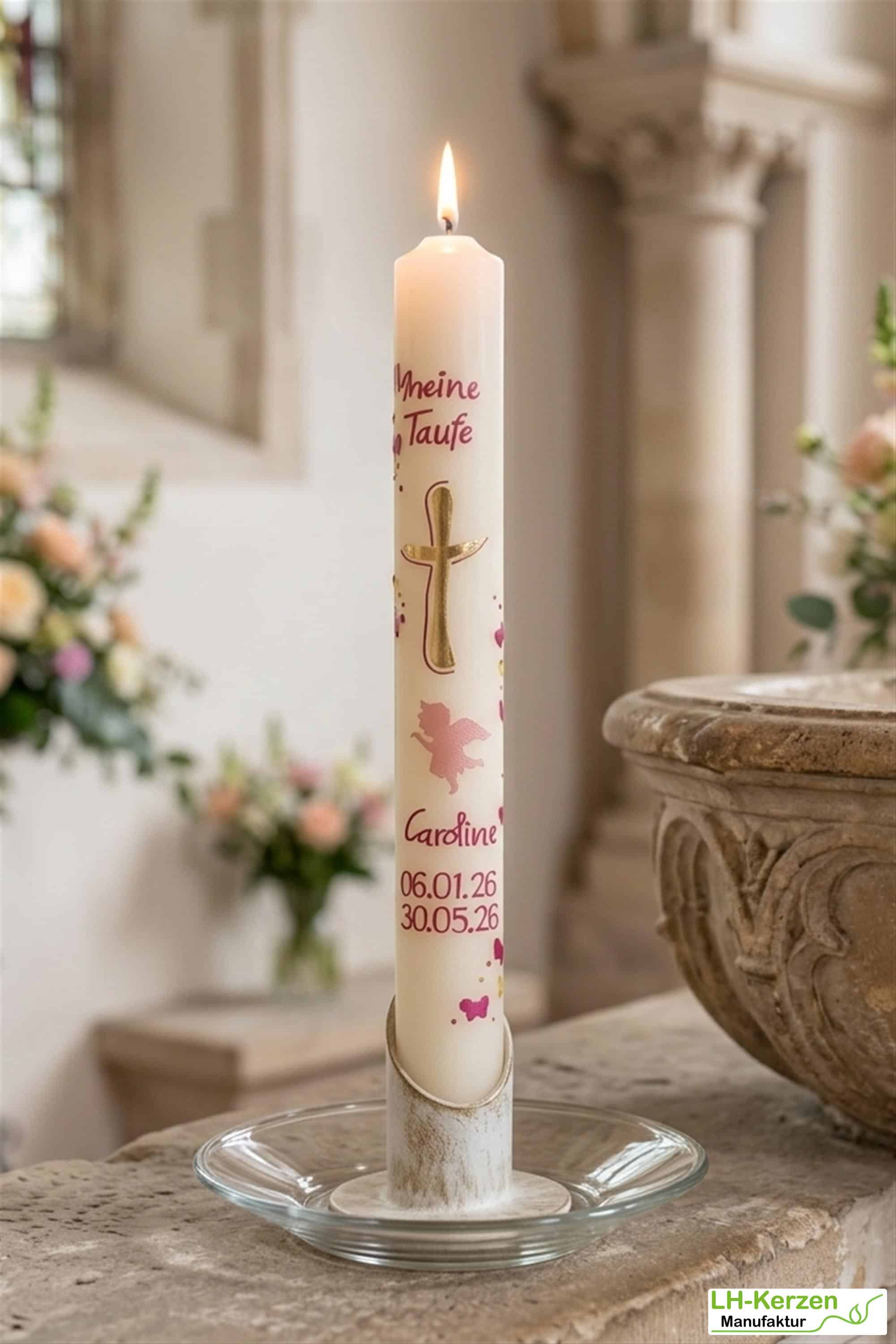Bienenwachs-Taufkerze mit Kreuz, Taube & Schmetterlingen – schlank, personalisiert