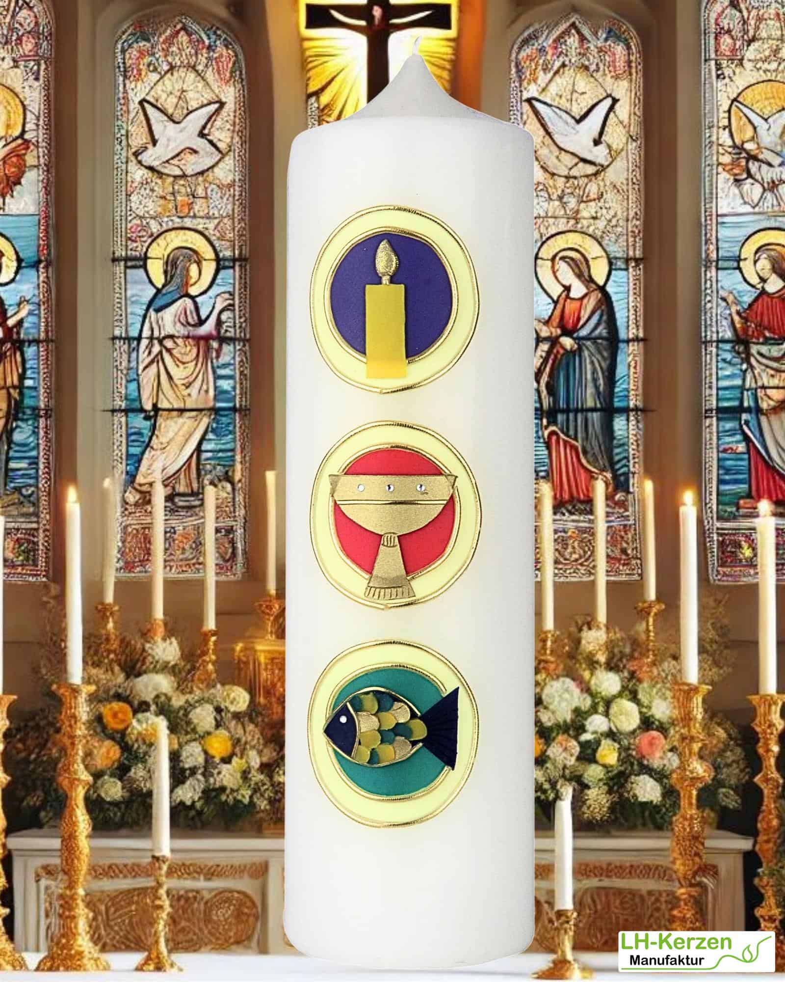 elfenbeinfarbige Konfirmationskerze mit Licht, Kelch & Fisch – handverziert & personalisierbar