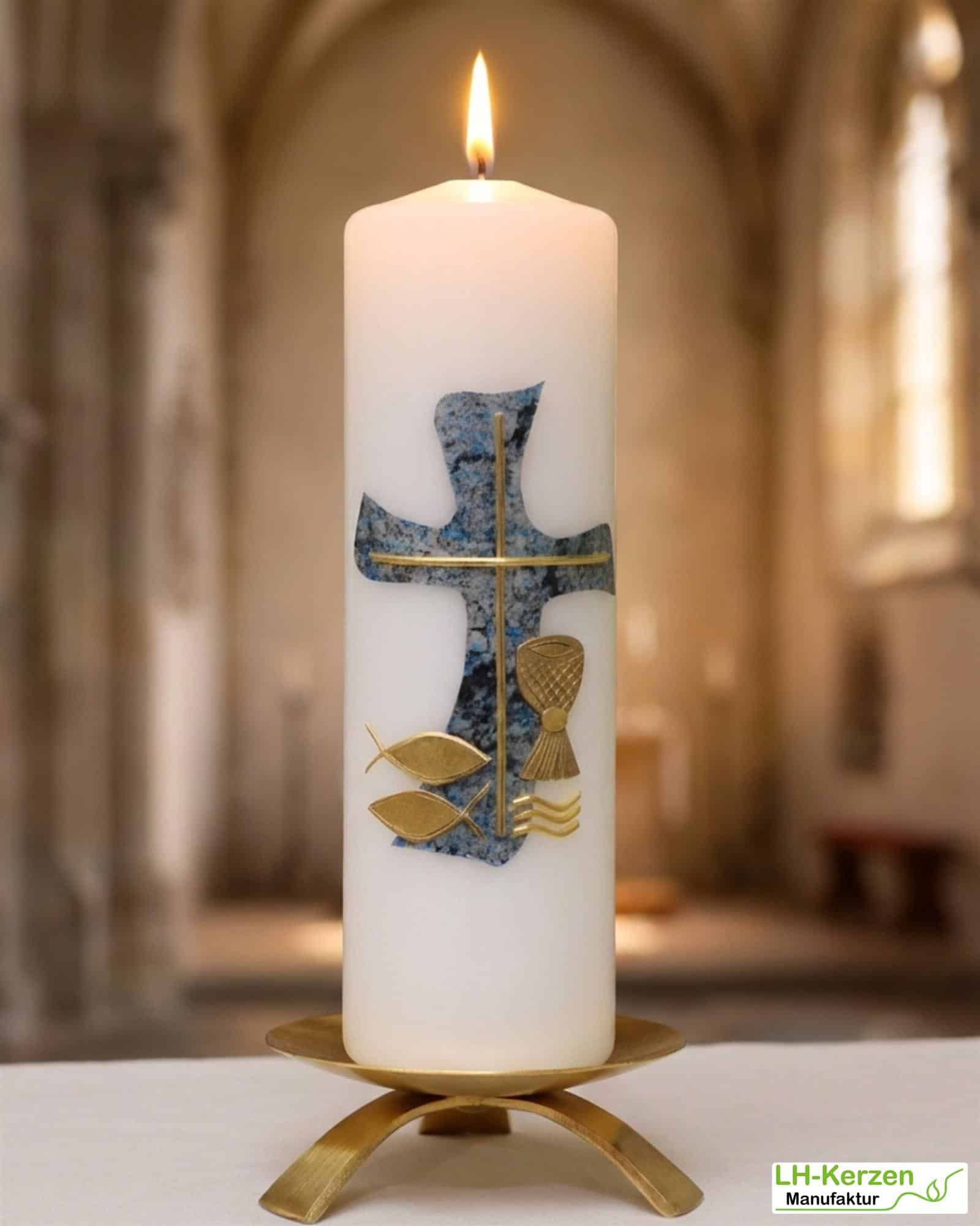 Konfirmationskerze mit marmoriertem Kreuz, Fischen, Kelch, Wellen & goldener Wachsbeschriftung