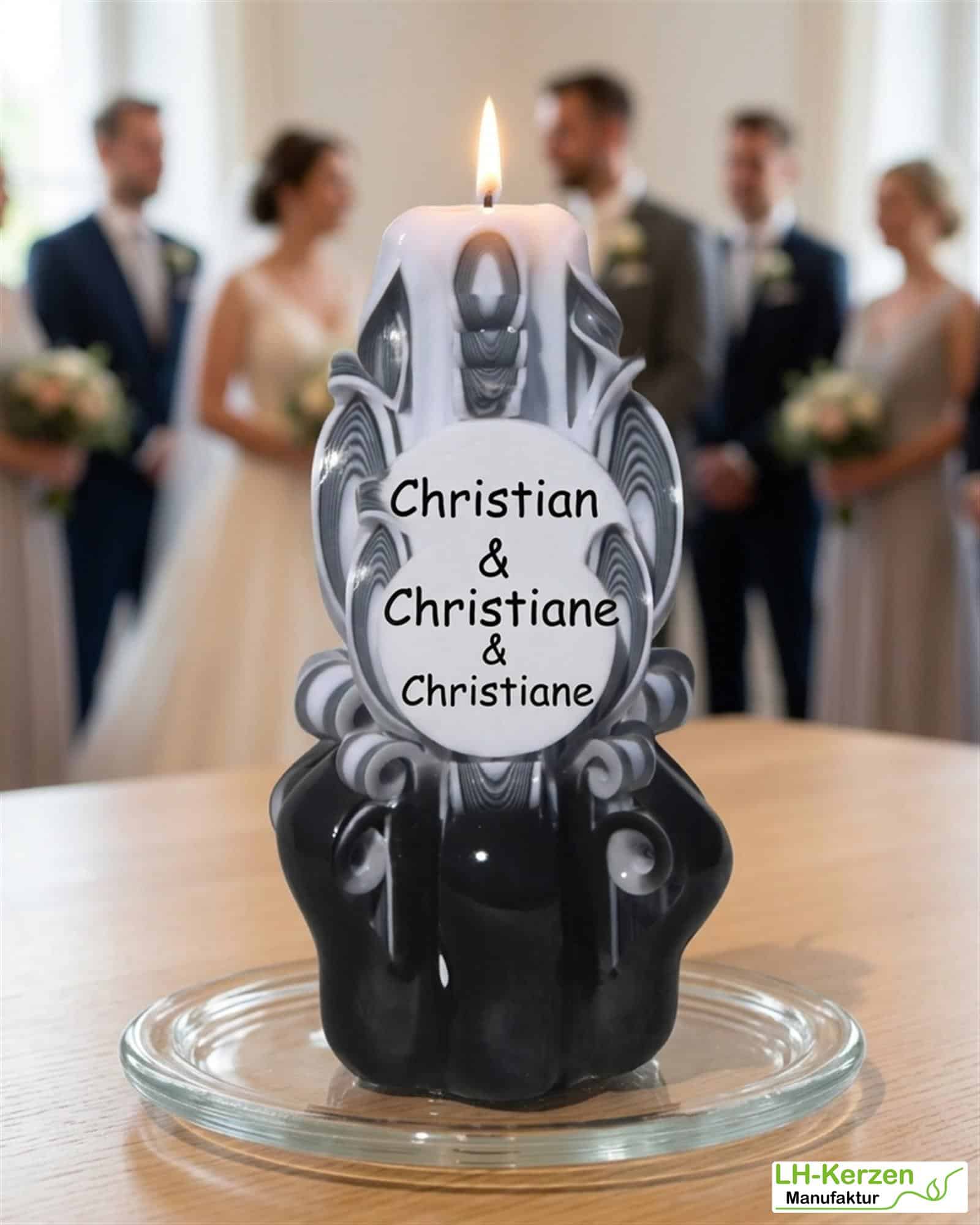 DKS022_Nótt’s Elegance – Handgeschnitzte Kerze Schwarz-Weiss als Hochzeitskerze oder Geburtstagskerze