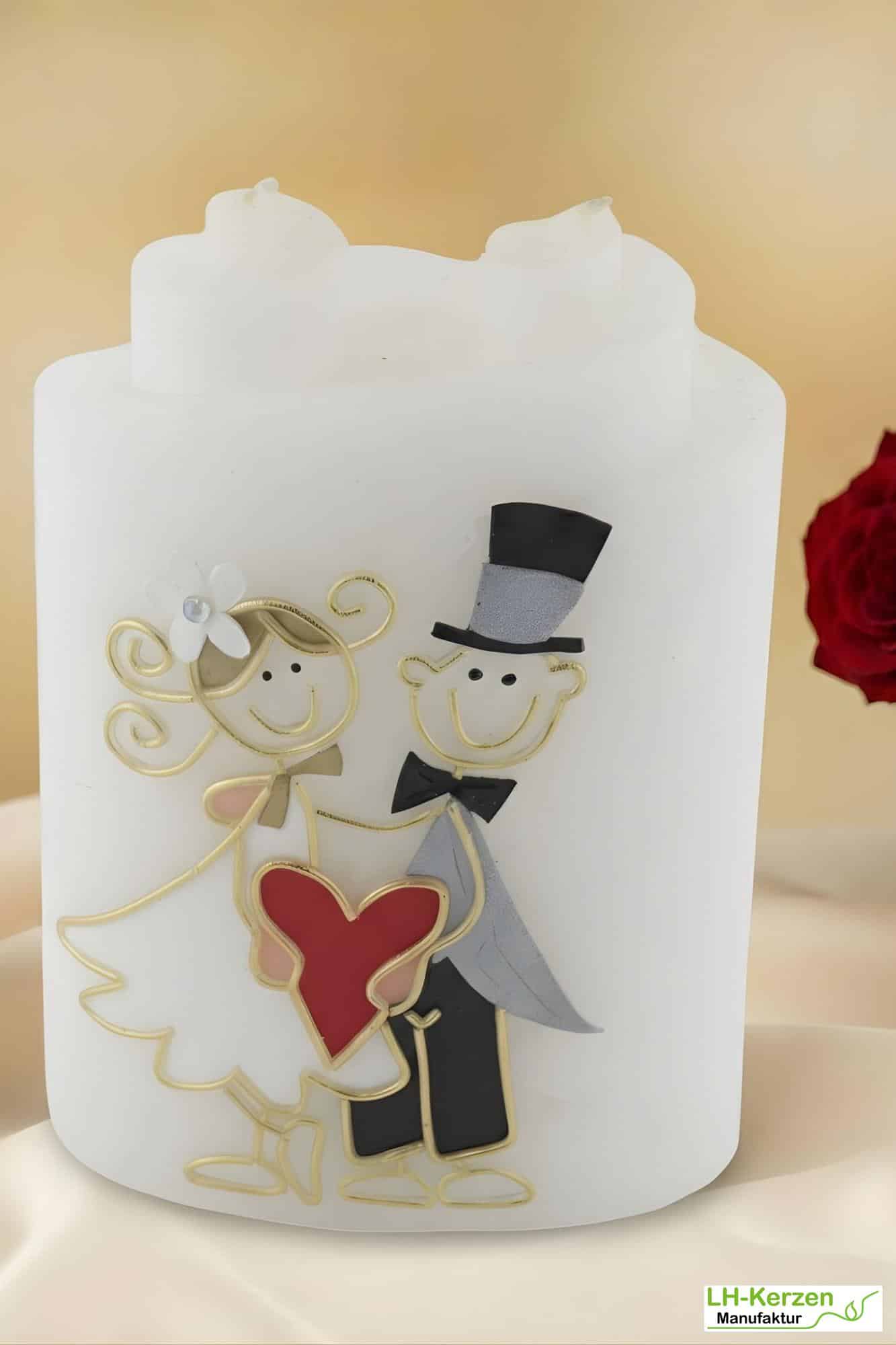 Herzenspaar – Doppeldocht Hochzeitskerze mit Brautpaar & Herz – personalisierbar