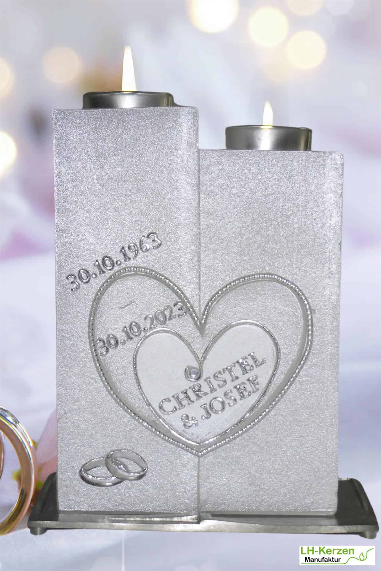 Hochzeitskerze Stufenkerze mit zwei Teelichten, Perlmutt-Oberfläche und gefrästen Herzen