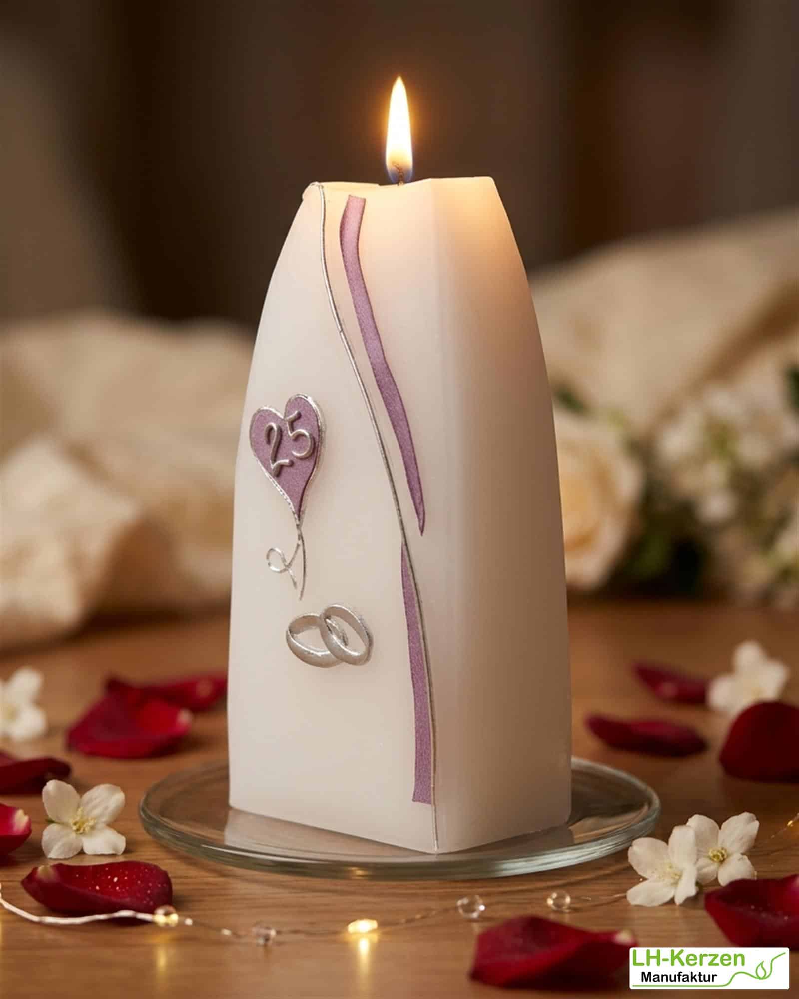 Silberhochzeitskerze Brombere silber verziert, Formenkerze Doppelbogen