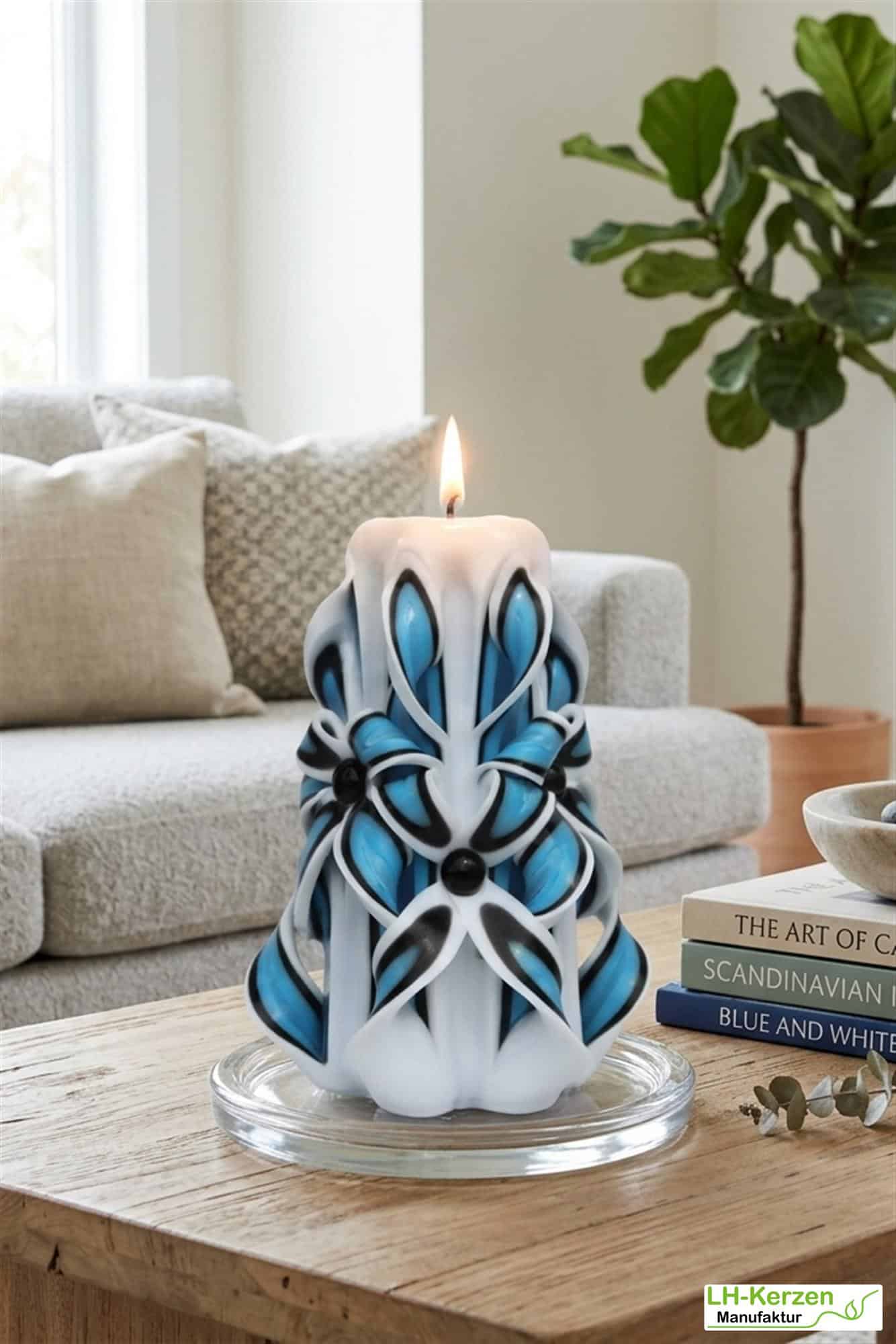 Freyja's Lumina – Magische geschnitzte Kerze, ideal für festliche Anlässe und besondere Momente