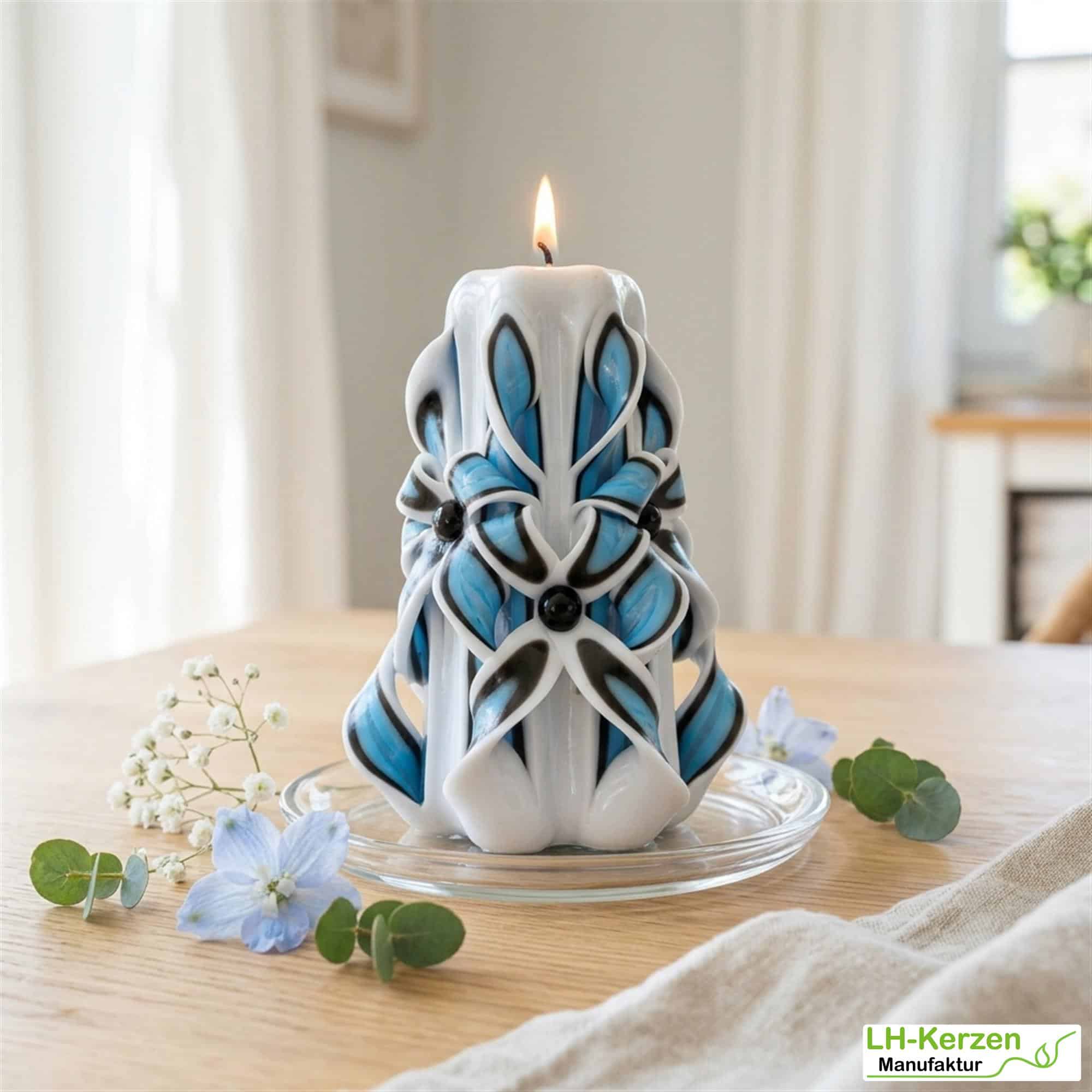 Freyja's Lumina – Magische geschnitzte Kerze, ideal für festliche Anlässe und besondere Momente