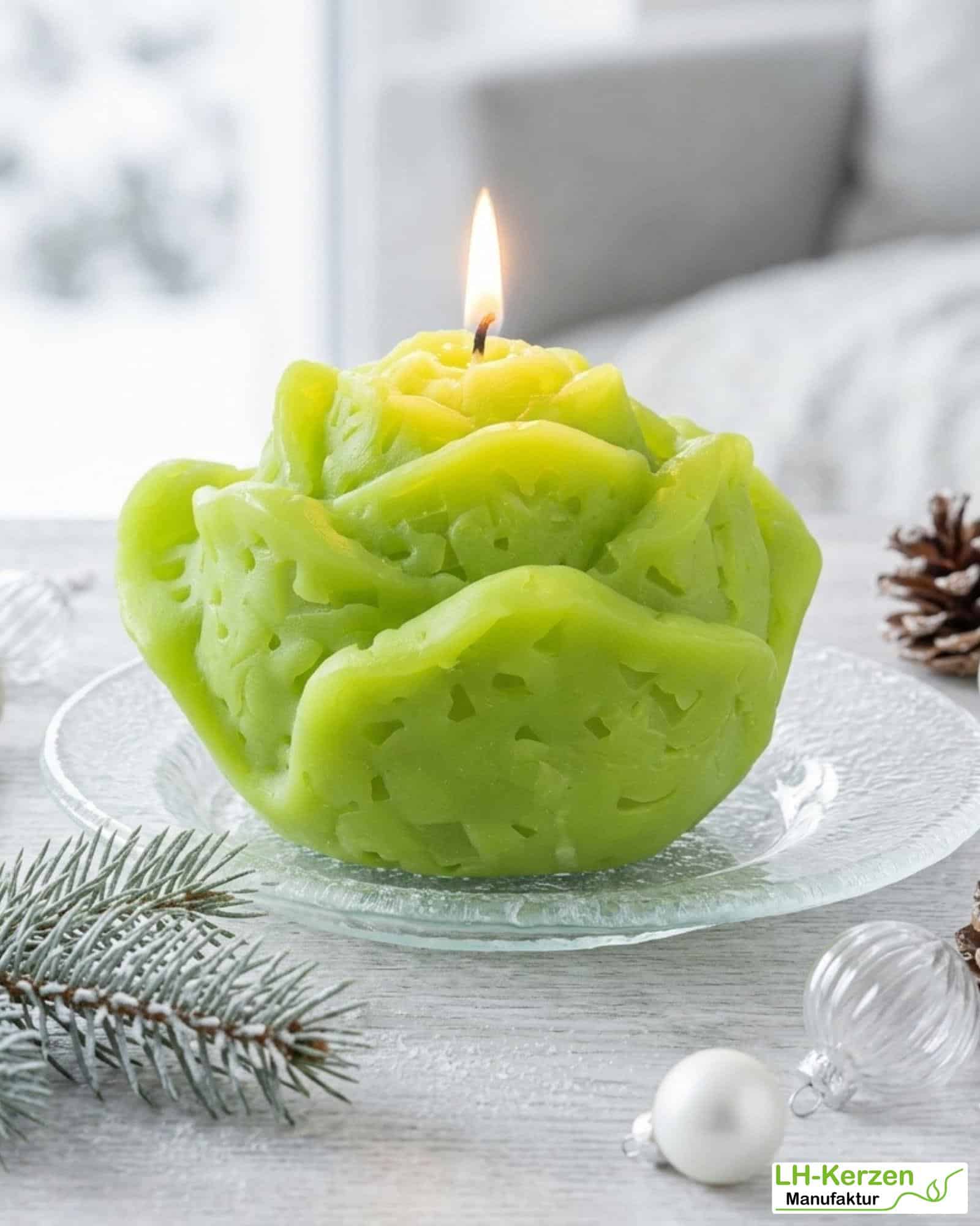 Große grüne Rosenkerze „Frühlingsgruß“ – personalisierbare Kerze in Rosenform
