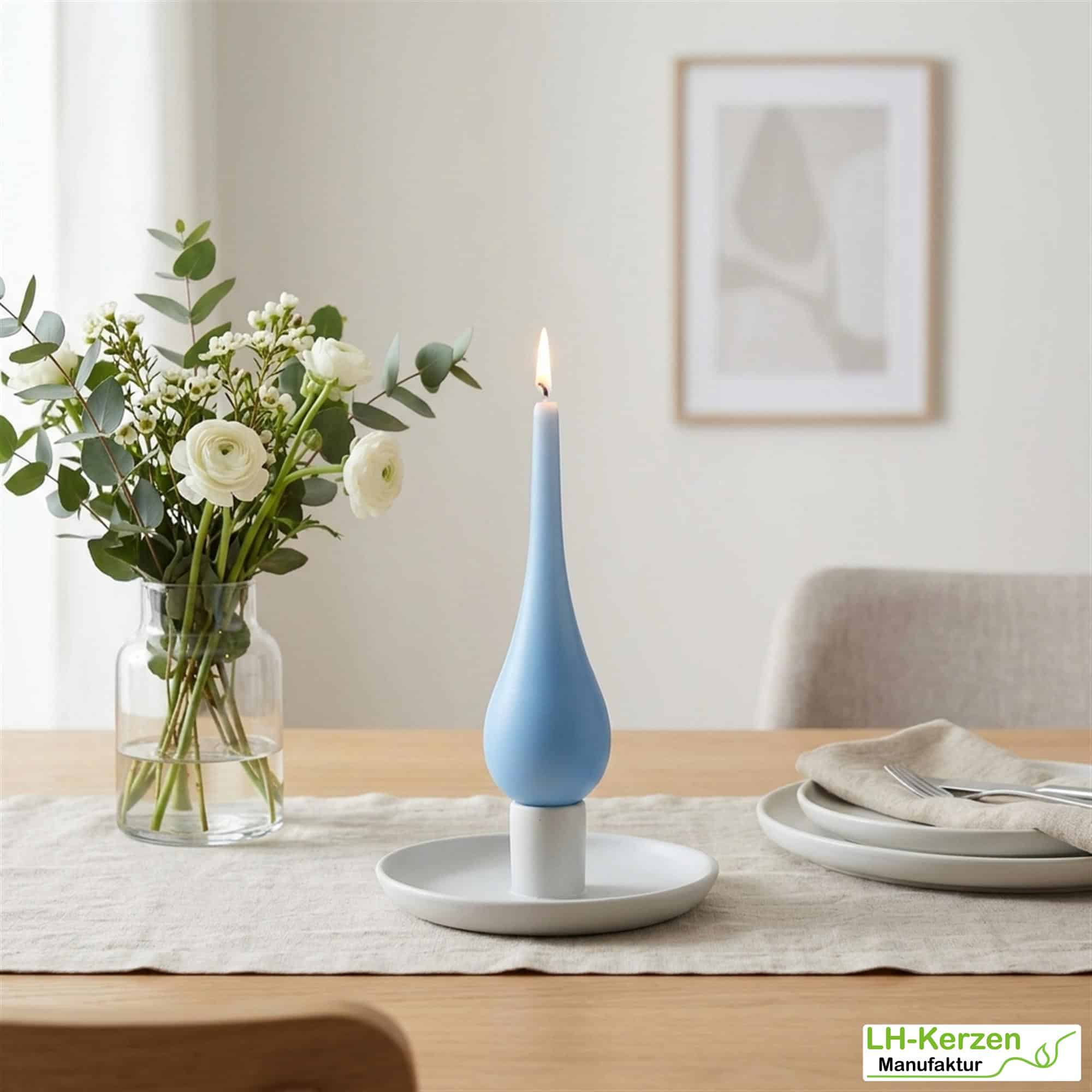 Tropfenkerze Hellblau – maritime Sommerkerze für Tischdeko & Geschenkideen
