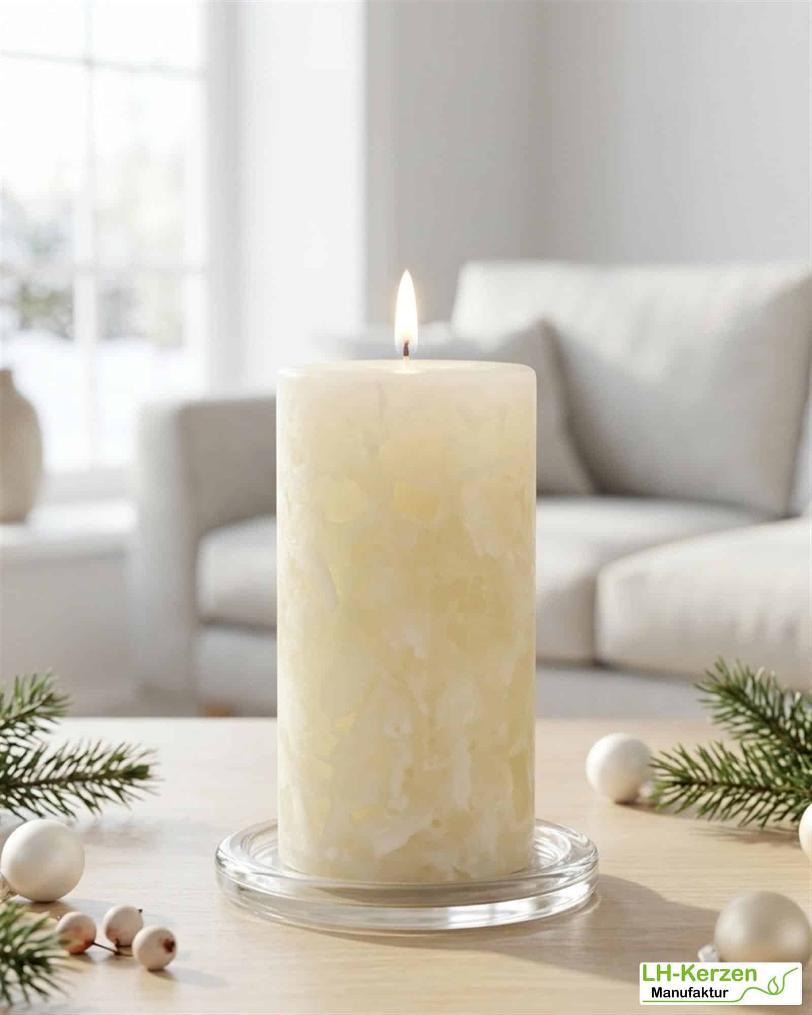 Cremefarbene Wachswürfelkerze "Sanfter Glanz", handgefertigte Wachscrackerkerze personalisierbar